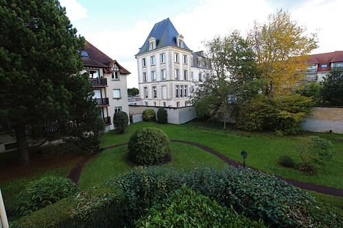 Appartement en copropriété avec terrasses proche des plages du débarquement