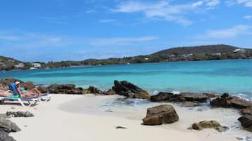 Beach nearby, sun-loungers, beach towels