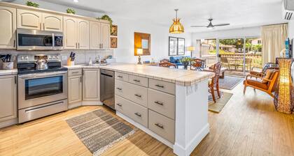 Relaxing Spacious 2BR 2BA-Cold AC-Fast WiFi-2 private lanais with ocean views