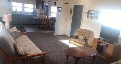 Newly Remodeled Family Friendly Hunting Lodge