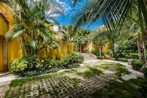 Enceinte de lâhĂ©bergement