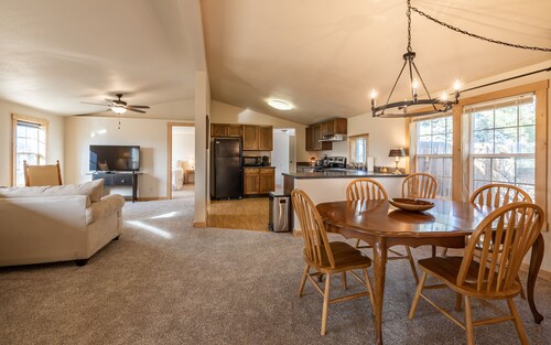 Charming 4 bedroom guest house with great views