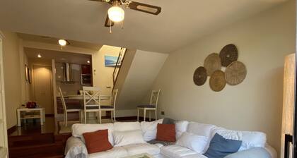 Renovated duplex located on the second line of the sea in the center of Platja d'Aro.