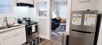 Cheerful and Bright 2 Bedroom Cottage