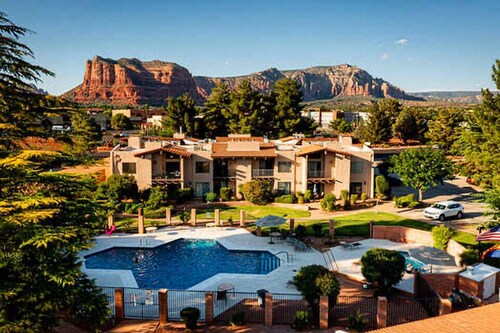 Tennis & Pickle ball courts, Golf, Hiking