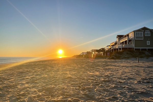 Una spiaggia nelle vicinanze