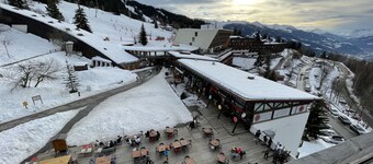 ARC 1600 Studio top floor south-facing terrace sleeps 4