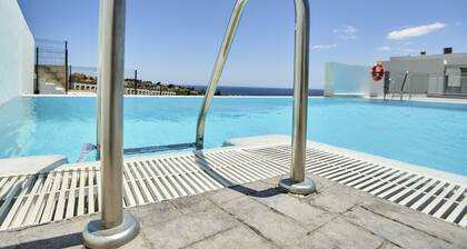 Penthouse with stunning sea view and rooftop terrace