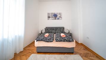 2 makuuhuonetta, äänieristys, silitysrauta/-lauta, Wi-Fi