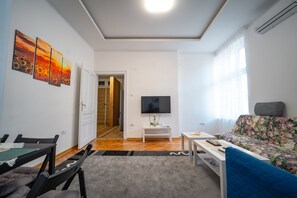 Una televisión