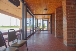 Interior - American Best Inn By OYO I-35 Perry near Lake McMurtry (Perry)