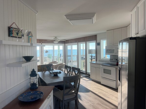 Dining - Oceanfront with panoramic views of golden beaches and crushing waves (Emerald Isle)