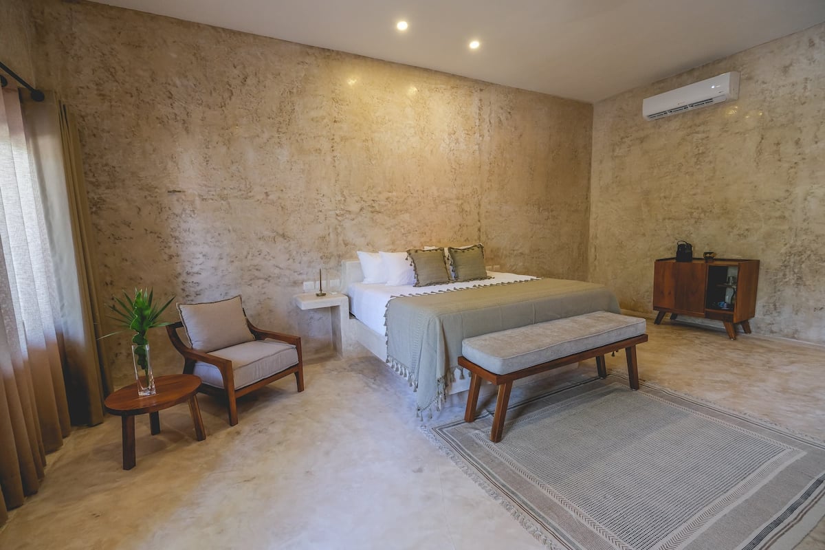 Junior suite, terras | 1 slaapkamer, luxe beddengoed, Select Comfort-bedden, een minibar