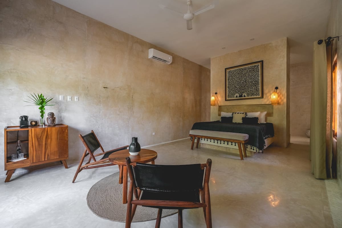 Suite, terras | 1 slaapkamer, luxe beddengoed, Select Comfort-bedden, een minibar