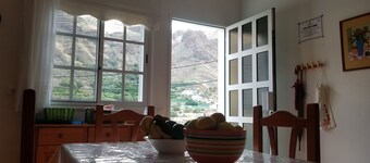 Camino Tamadaba houses (low house)