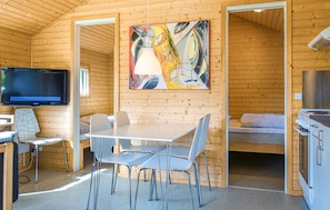 2 bedrooms, free WiFi