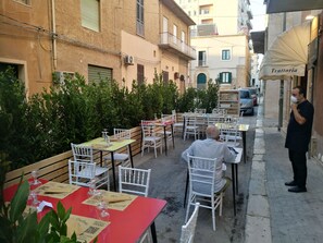 Outdoor dining - At the port. (Marsala)