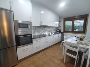 Fridge, microwave, oven, stovetop - Tranquility for your rest, in the Rías Baixas area -(VUT-PO-007277) (Ponteareas)