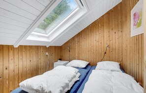 2 bedrooms, free WiFi