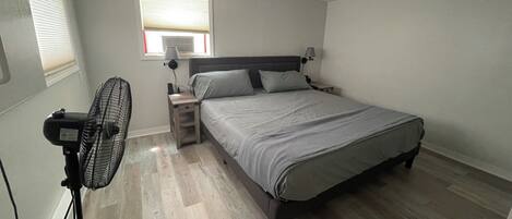 2 bedrooms, iron/ironing board, free WiFi, bed sheets