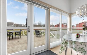 Dining - Amazing home in Gudhjem with WiFi (Gudhjem)