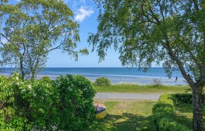 Tæt på stranden
