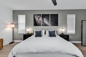 3 chambres, fer et planche à repasser, lit parapluie, Wi-Fi gratuit
