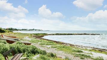 Beach nearby, fishing