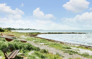 Nær stranden og fisking