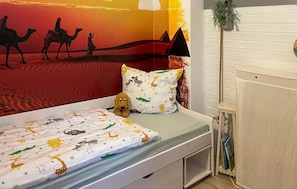 3 bedrooms, travel cot, free WiFi