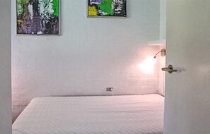 2 habitaciones, cuna de viaje y wifi gratis 