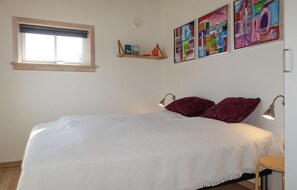 2 bedrooms, free WiFi