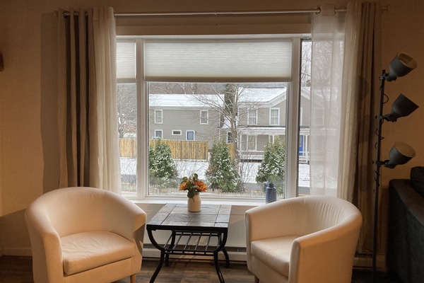 Smart TV, books, offices