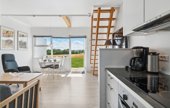 Kühlschrank, Herdplatte, Geschirrspüler