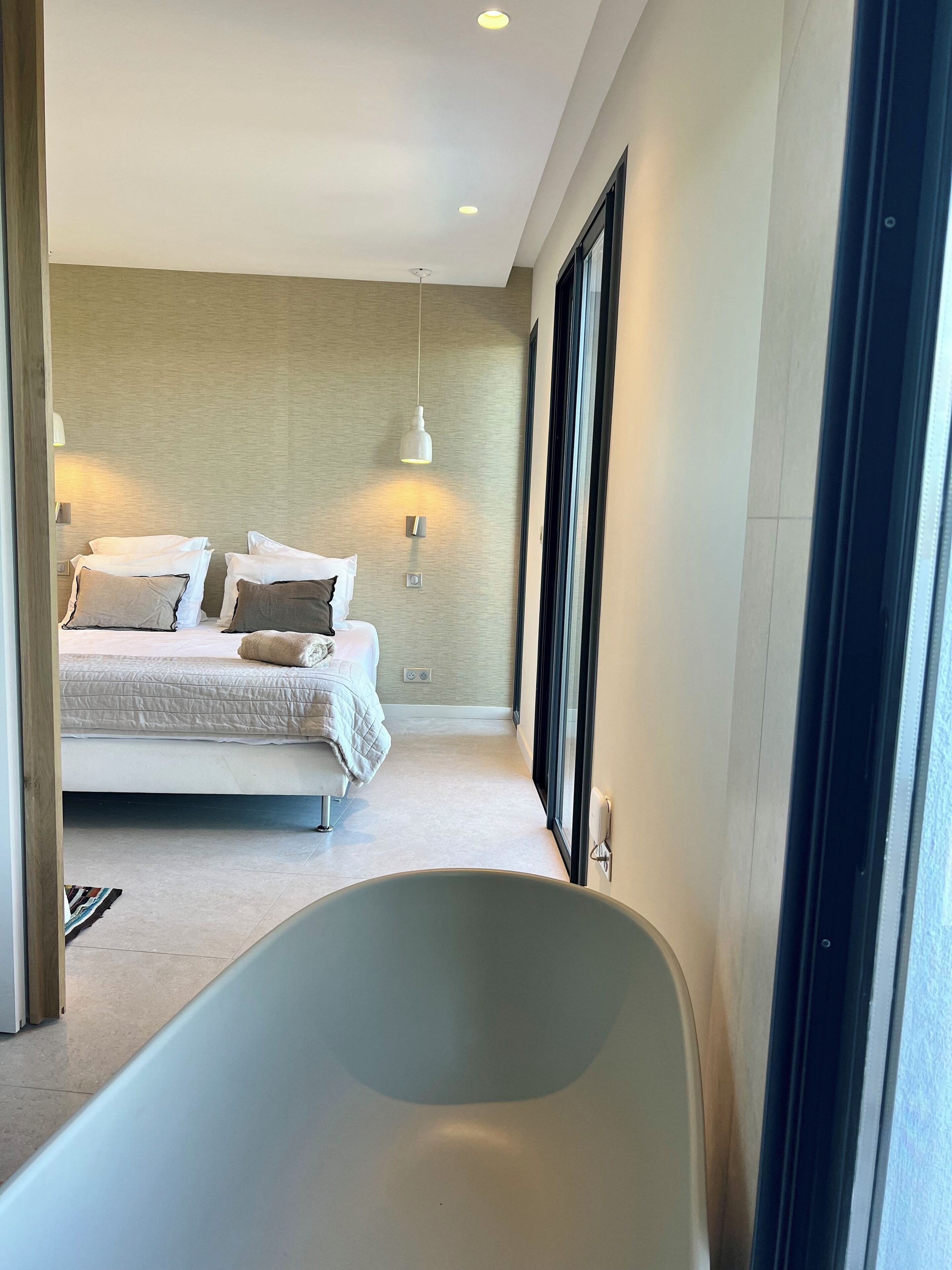 7 bedrooms, iron/ironing board, travel crib, free WiFi