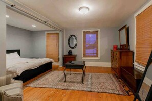 5 Schlafzimmer, Schreibtisch, kostenloses WLAN, Bettwäsche