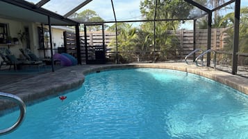 Udendørs pool, opvarmet pool