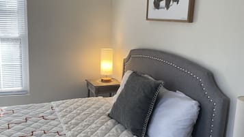 2 bedrooms, iron/ironing board, free WiFi, bed sheets