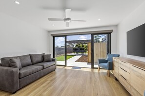 Interior - Holmly 1 - Premium Position, Walk to Everything! (Anglesea)