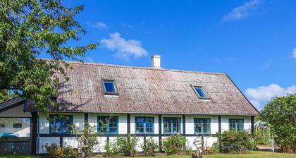 Stunning home in Svaneke with kitchen