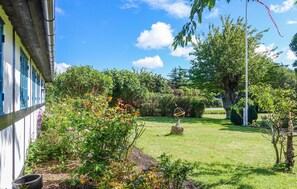 Property grounds - Stunning home in Svaneke with kitchen (Svaneke)