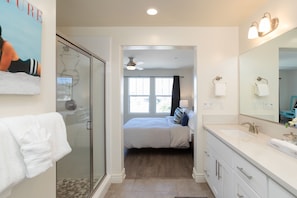 3 bedrooms, iron/ironing board