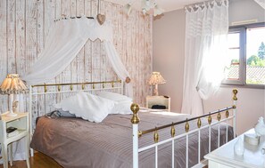 3 chambres, Wi-Fi gratuit, draps fournis