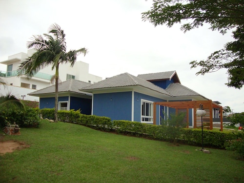 My little house Azul on the dam