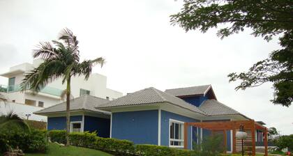 My little house Azul on the dam