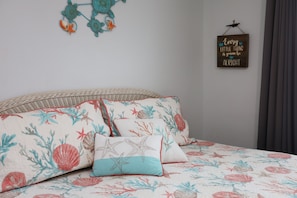 2 bedrooms, iron/ironing board, travel crib, free WiFi