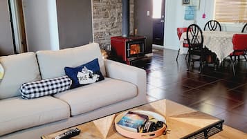 Smart TV, video games, DVD player, video library