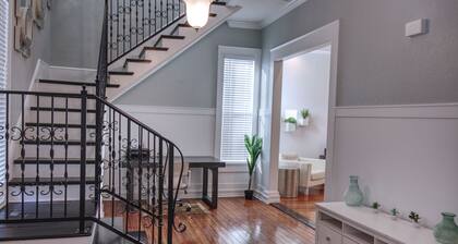 Luxury Antique Gem in Historic Downtown Ocala / WEC / HITS