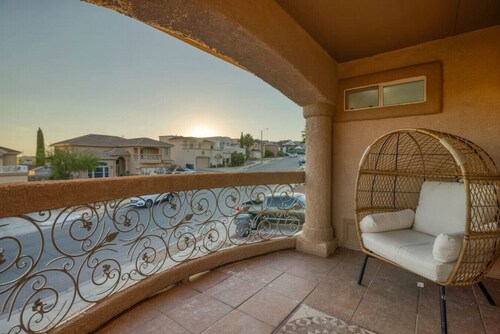 Casa Del Sol in Westside