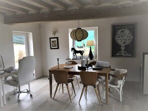 Interior - 3-Bed House Marais-Vernier close to Honfleur (Marais-Vernier)